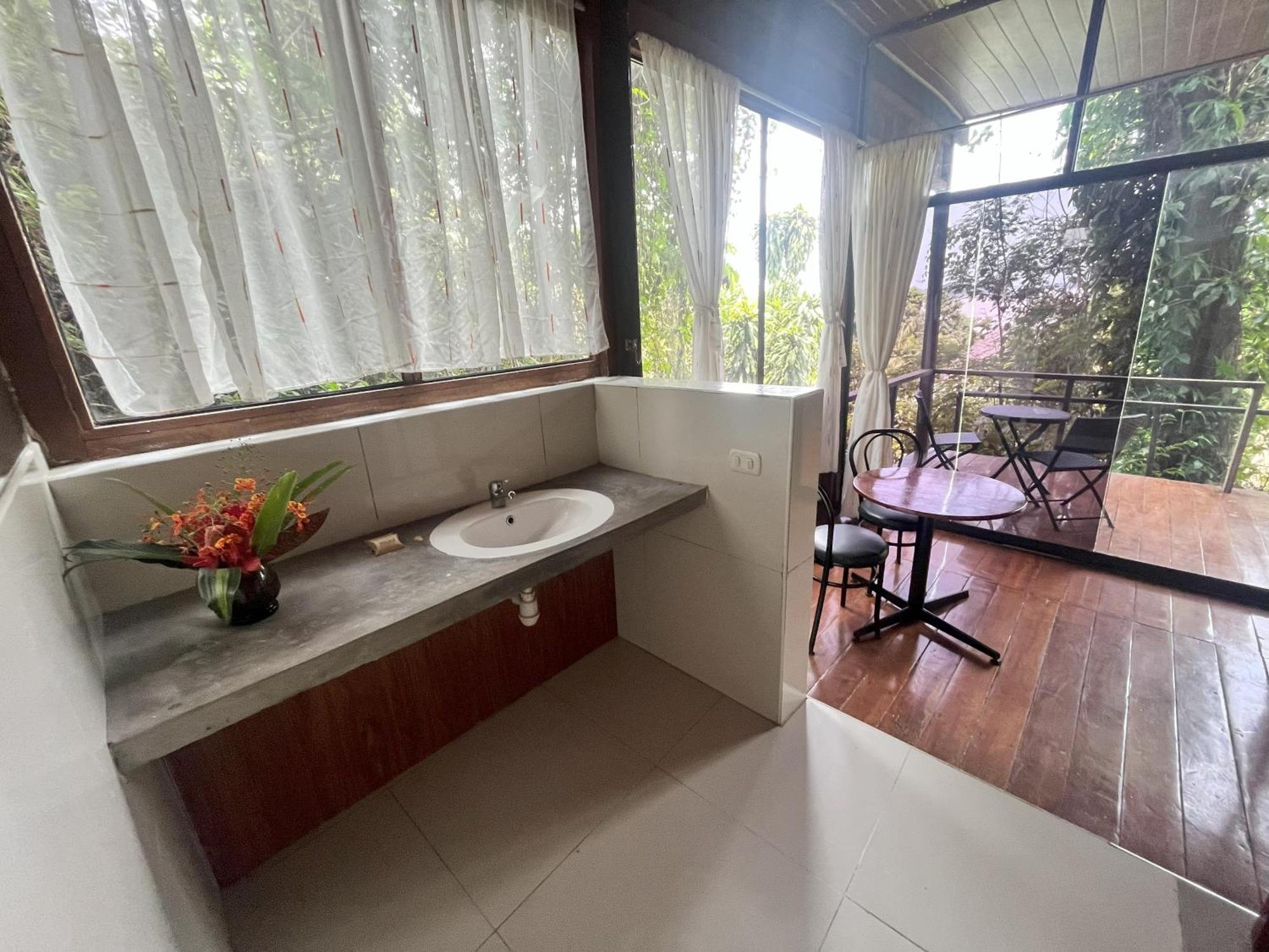 Wasai Puerto Maldonado Eco Lodge Exterior photo